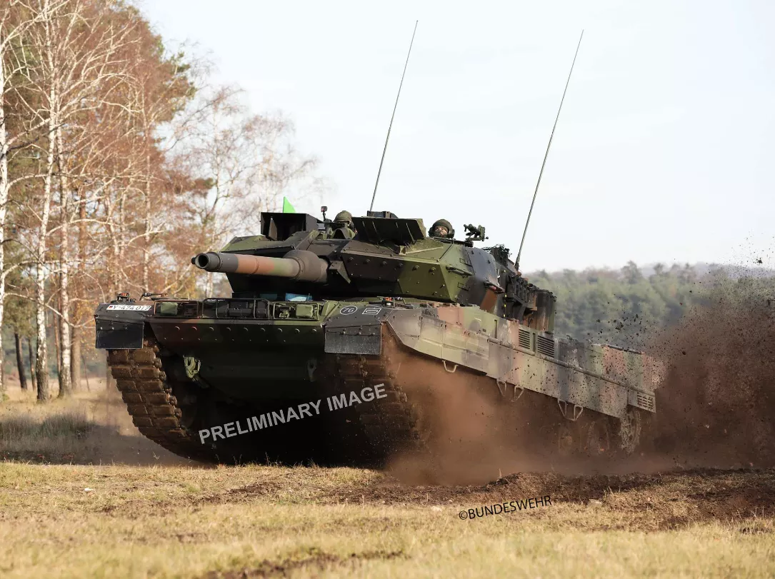 03355 Leopard 2A7V Model Kit