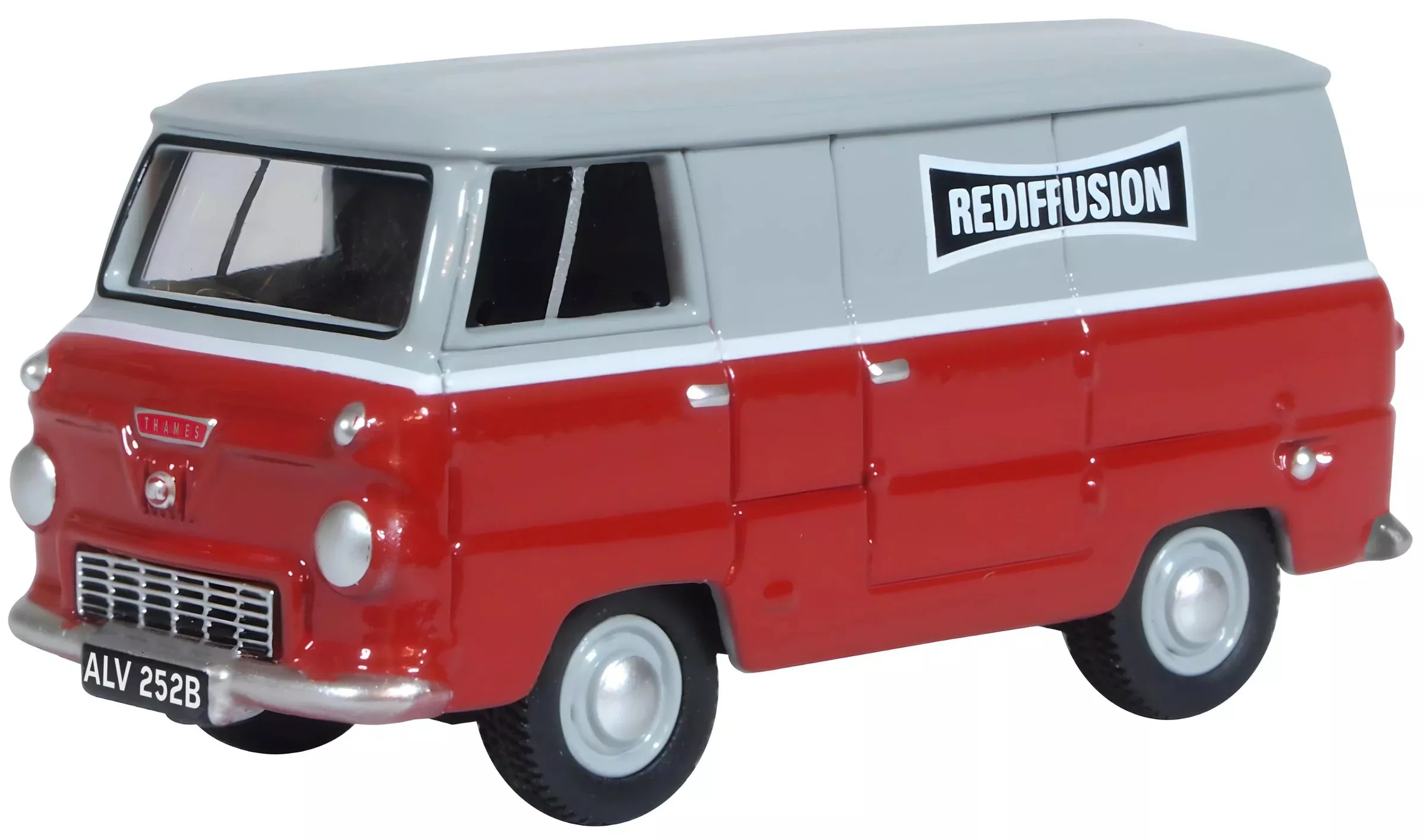 76FDE015 Ford 400E Van Rediffusion