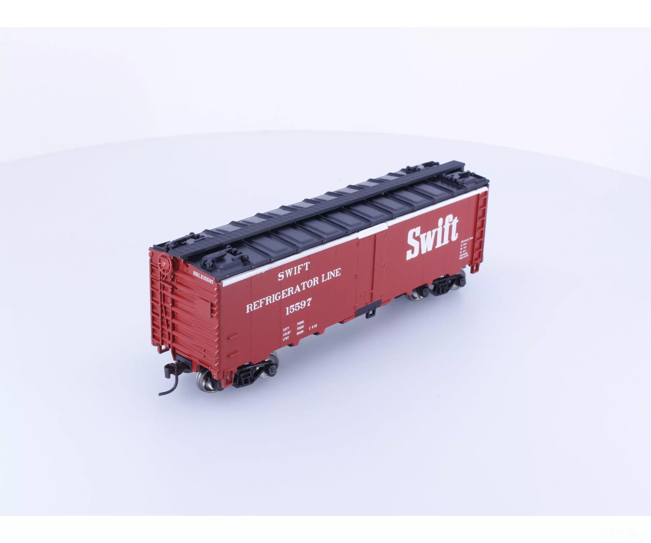 Athearn 71346 HO 40′ Steel Reefer Swift Refrigerator Line (SRLX) 15597 (2nd Hand)