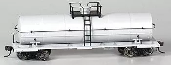 Atlas Model Railroad 1060 HO Scale ACF 11,000-Gallon Tank Car w/Platforms — Undecorated