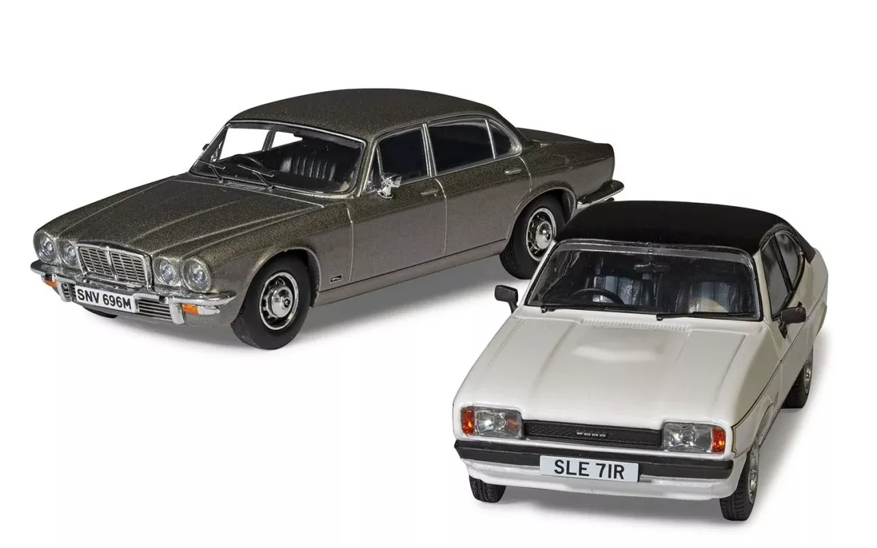 Corgi Screen Stars Ford Capri Mk2 2.0S Jaguar XJ6