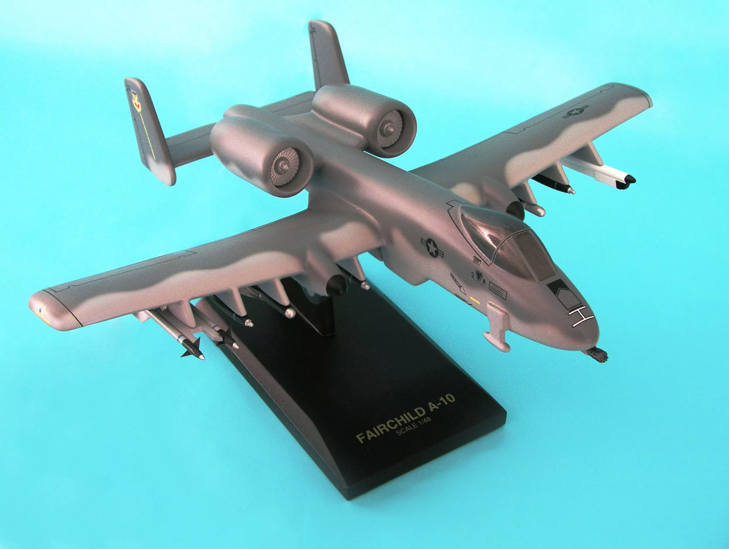 Executive Series B5148 Exec Ser A-10A Thunderbolt Ii (Warthog) 1/48 (Ca10Lvt)