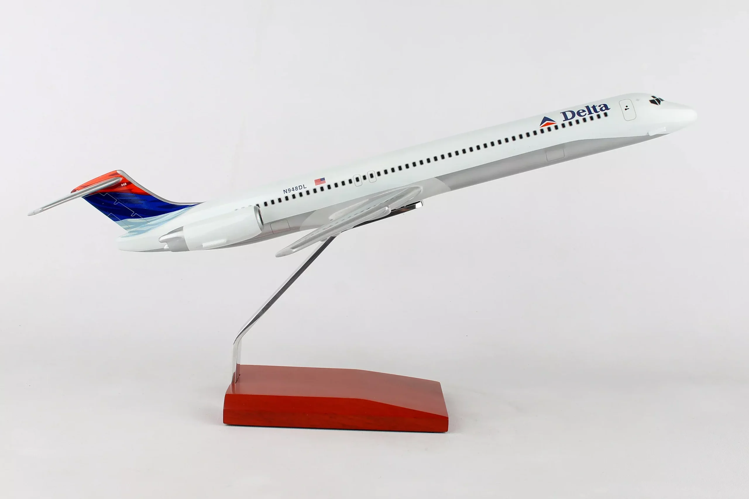 Executive Series G11210 Exec Ser Delta Md-80 1/100 2000 Livery (Kmmd80Dtr)