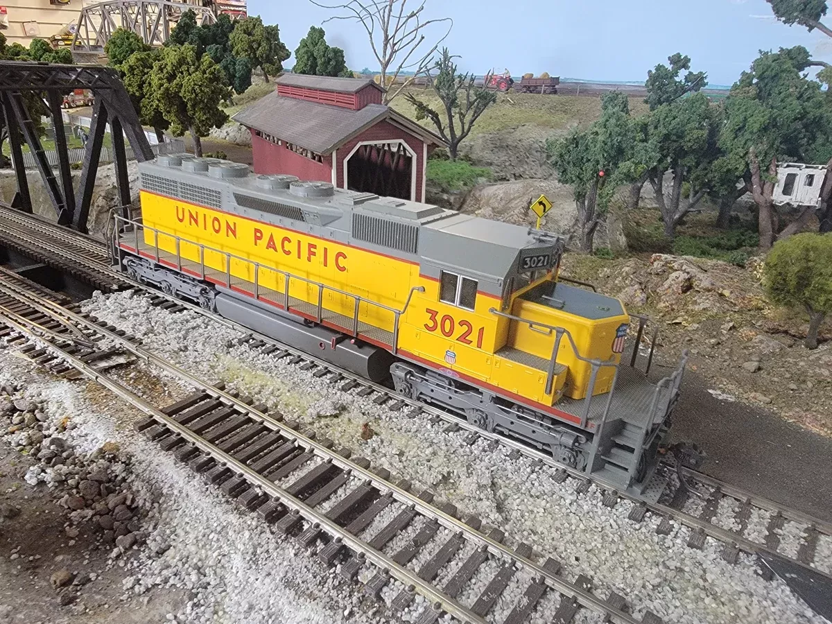 Kato 37-6330 HO Scale EMD SD40-2 Union Pacific UP 3021 USED with DCC