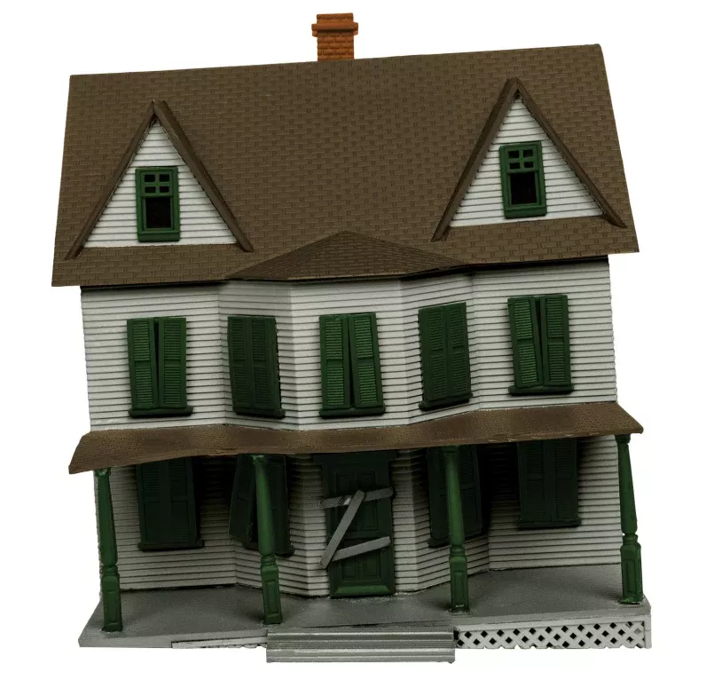 Lionel 1956100 HO Scale Haunted House Built Up Structure