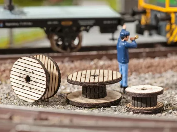 Noch 14638 – Laser-Cut Minis – Cable Rolls (N Scale)