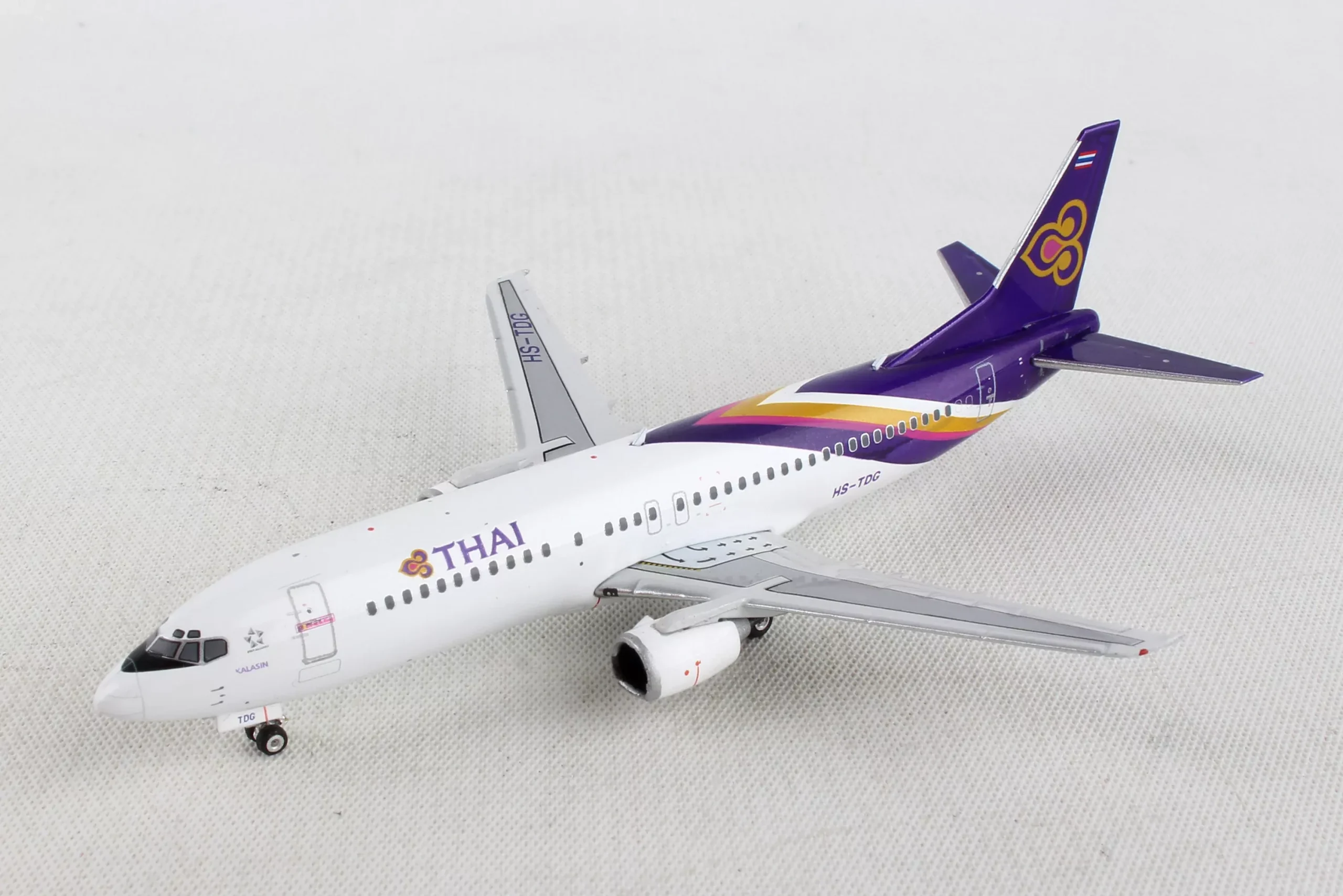Phoenix Diecast PH1858 Thai 737-400 1/400 Old Titles Reg#Hs-Tdg
