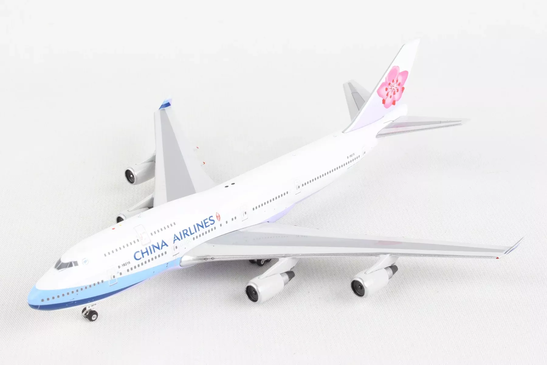 Phoenix Diecast PH2045 China 747-400 1/400 Reg#B-18215