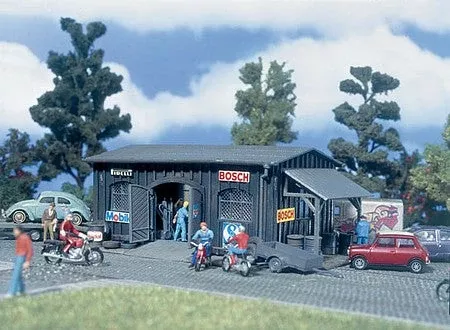 Vollmer 47682 N Scale Auto Repair Shop — 4-1/2 x 4-1/8″ 11.5 x 10.5cm