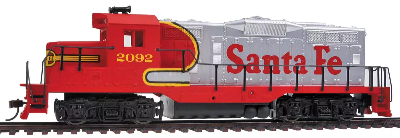 Walthers 113 EMD GP9M - Standard DC -- Santa Fe #2092 (Warbonnet; red, silver) HO Scale