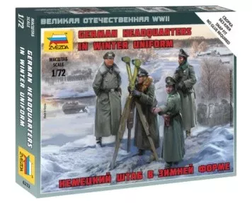Zvezda 6232 1/172 WWII German Headquarters Crew Winter (Snap)